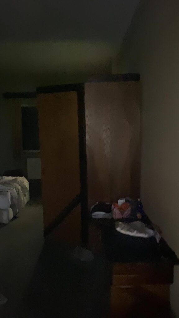 AW375712_14
